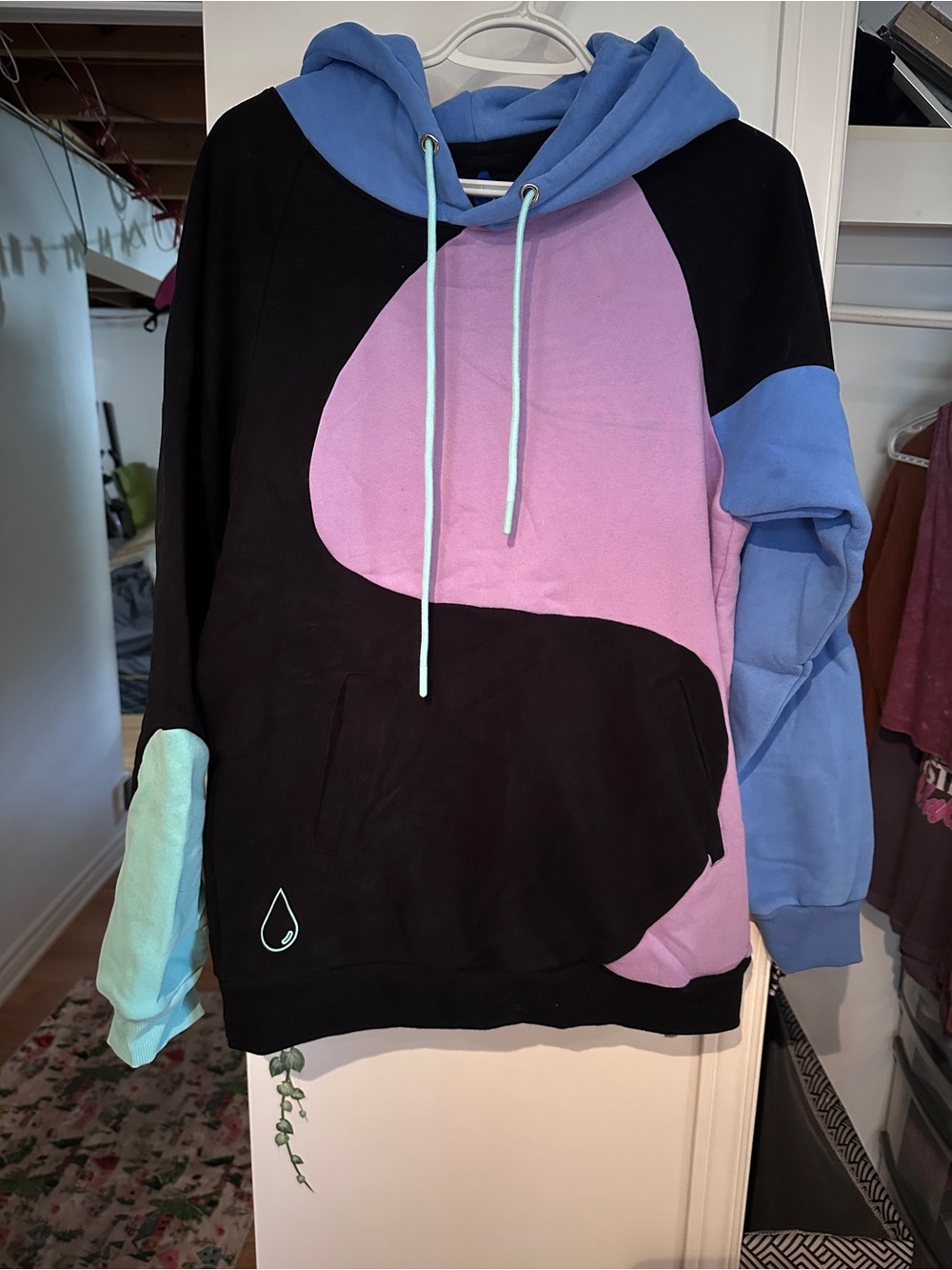 Colorblock Pullover Hoodie in Black, Lavender & Sky Blue